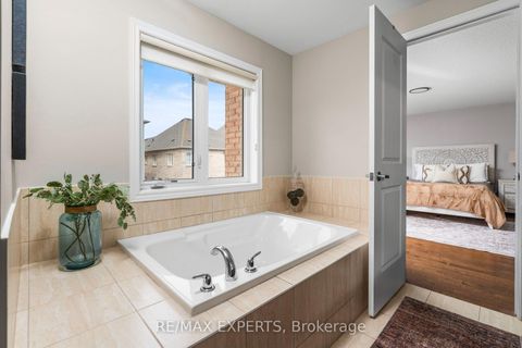 Photo 25 at 22 Garyscholl Road, Vellore Village, Vaughan