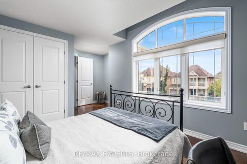 Photo 27 at 22 Garyscholl Road, Vellore Village, Vaughan