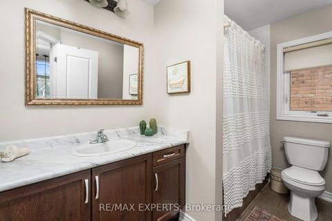 Photo 32 at 22 Garyscholl Road, Vellore Village, Vaughan