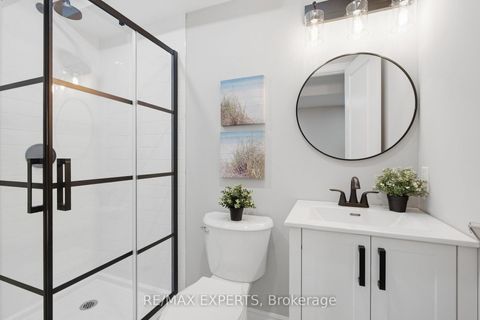 Photo 36 at 22 Garyscholl Road, Vellore Village, Vaughan