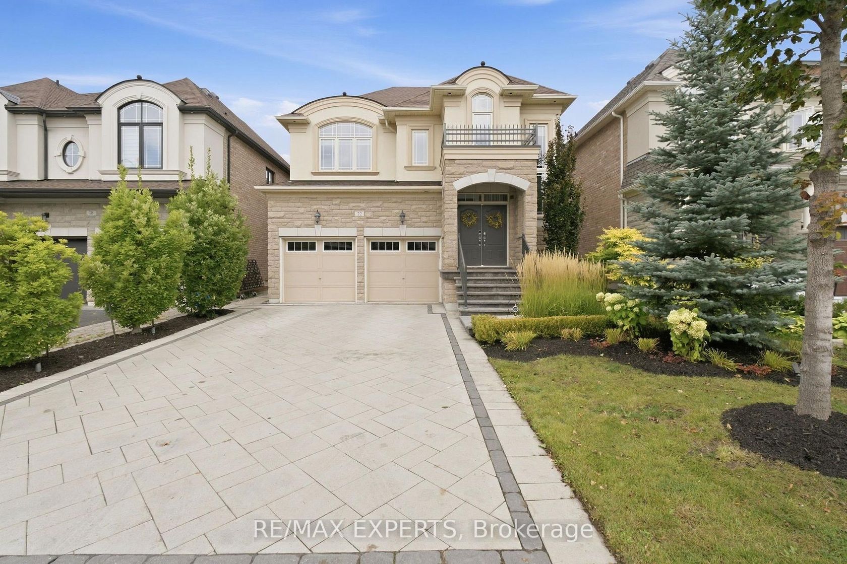 22 Garyscholl Road, Vellore Village, Vaughan photo number 2