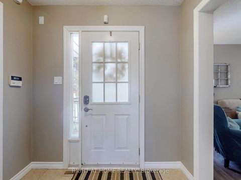 Photo 6 at 9 Sherie Drive, Keswick North, Georgina
