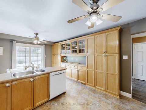 Photo 12 at 9 Sherie Drive, Keswick North, Georgina