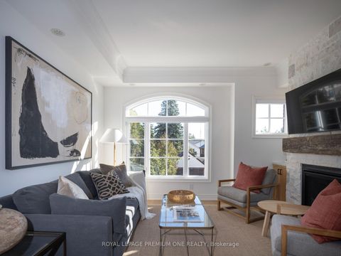 Photo 5 at 20 Earlington Avenue, Kingsway South, Toronto