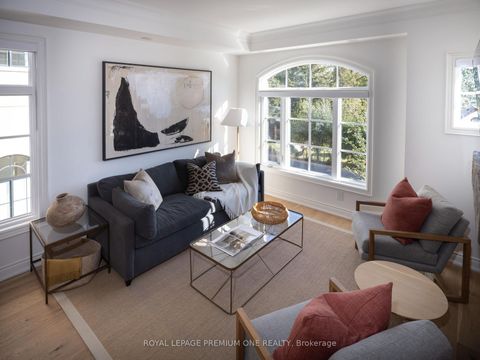 Photo 8 at 20 Earlington Avenue, Kingsway South, Toronto