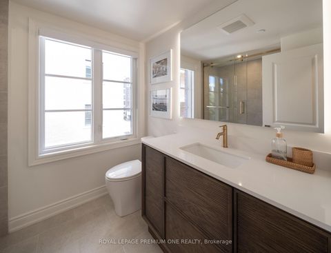 Photo 24 at 20 Earlington Avenue, Kingsway South, Toronto