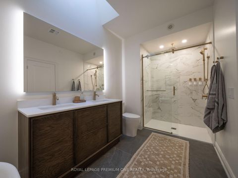 Photo 31 at 20 Earlington Avenue, Kingsway South, Toronto