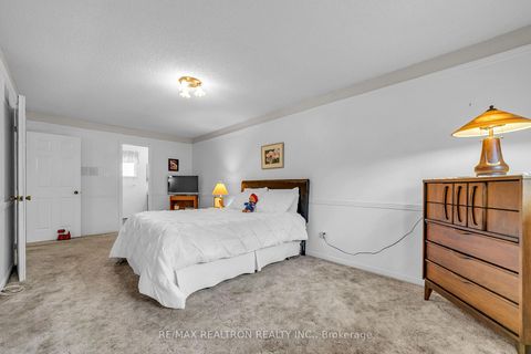 Photo 26 at 114 Golf Links Drive S, Aurora Highlands, Aurora