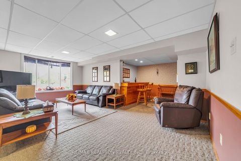 Photo 34 at 114 Golf Links Drive S, Aurora Highlands, Aurora