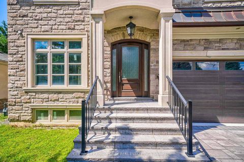 Photo 1 at 82 Cartier Crescent, Crosby, Richmond Hill