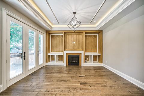 Photo 13 at 82 Cartier Crescent, Crosby, Richmond Hill