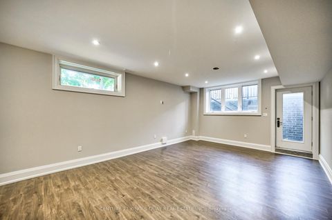 Photo 33 at 82 Cartier Crescent, Crosby, Richmond Hill