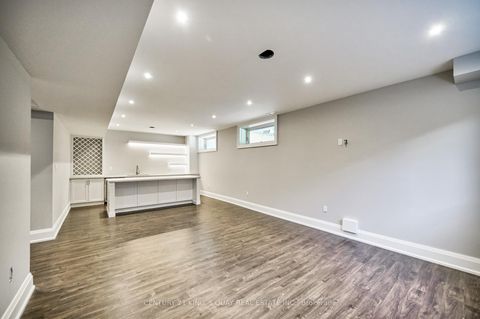Photo 34 at 82 Cartier Crescent, Crosby, Richmond Hill