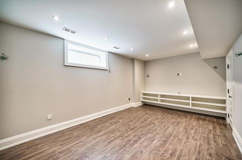 Photo 35 at 82 Cartier Crescent, Crosby, Richmond Hill