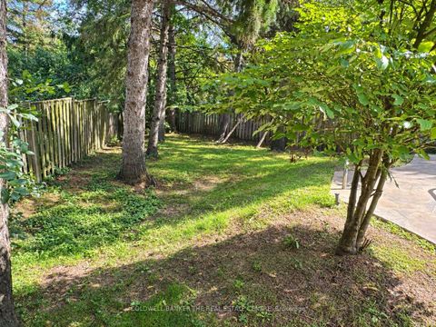 Photo 4 at 35 Tofino Crescent, Don Mills, Toronto
