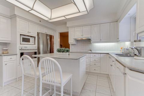 Photo 18 at 35 Tofino Crescent, Don Mills, Toronto
