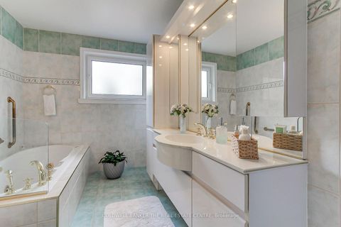 Photo 29 at 35 Tofino Crescent, Don Mills, Toronto