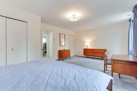 Photo 32 at 35 Tofino Crescent, Don Mills, Toronto