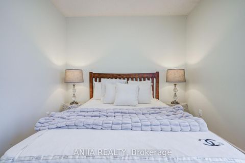 Photo 20 at 3 Mossbrook Crescent, Steeles, Toronto