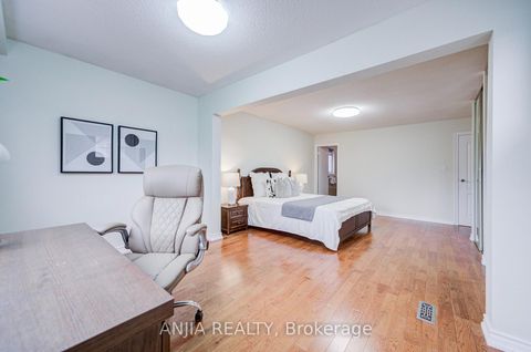 Photo 25 at 3 Mossbrook Crescent, Steeles, Toronto
