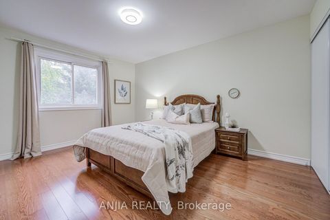 Photo 31 at 3 Mossbrook Crescent, Steeles, Toronto