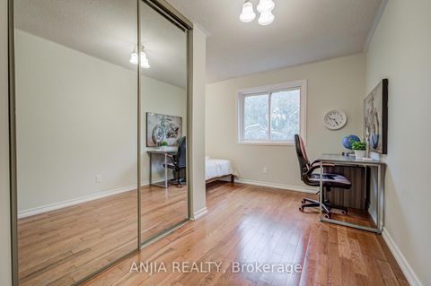 Photo 34 at 3 Mossbrook Crescent, Steeles, Toronto