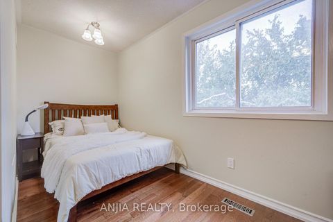 Photo 35 at 3 Mossbrook Crescent, Steeles, Toronto