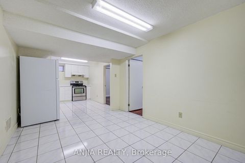 Photo 39 at 3 Mossbrook Crescent, Steeles, Toronto