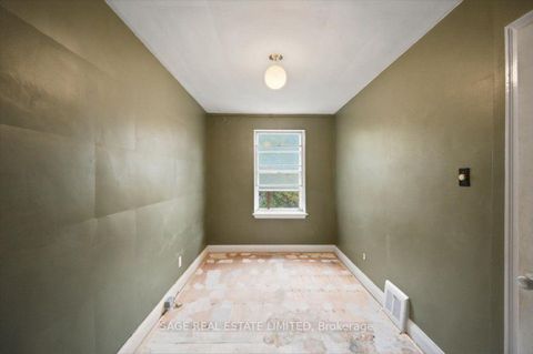 Photo 18 at 12 Khedive Avenue, Lawrence, Toronto