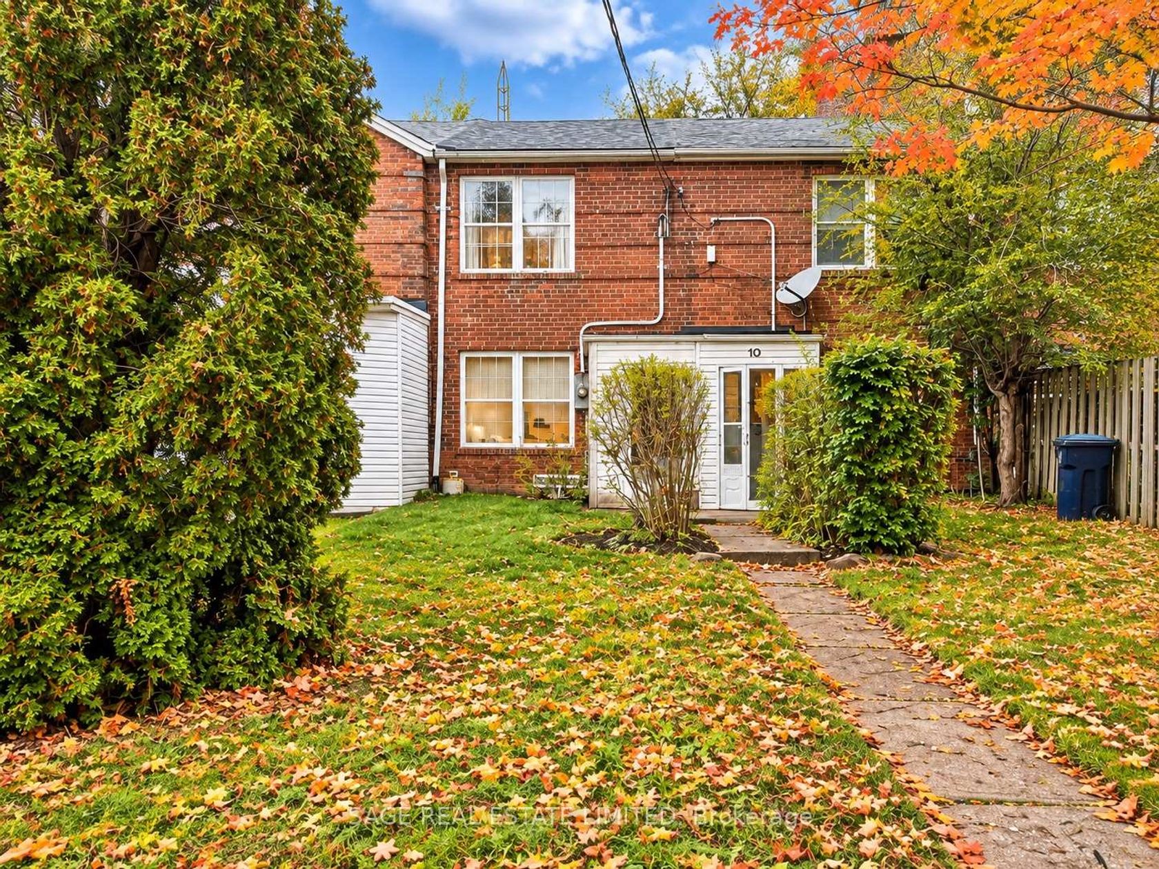 12 Khedive Avenue, Lawrence, Toronto 