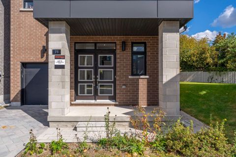 Photo 3 at 73 Danielle Moore Circle, Bendale, Toronto