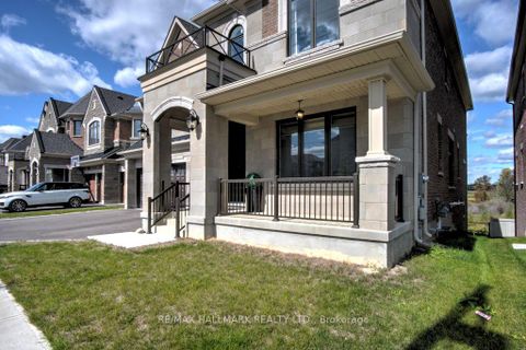 Photo 1 at 38 Ridgepoint Road, Kleinburg, Vaughan