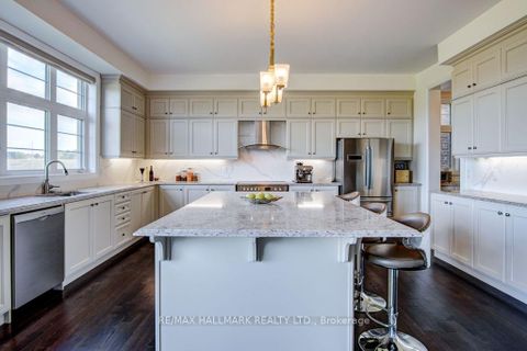 Photo 12 at 38 Ridgepoint Road, Kleinburg, Vaughan