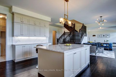 Photo 14 at 38 Ridgepoint Road, Kleinburg, Vaughan