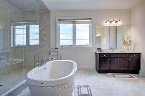 Photo 34 at 38 Ridgepoint Road, Kleinburg, Vaughan
