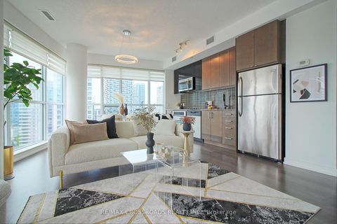 Photo 5 at 2202 - 89 Dunfield Avenue, Mount Pleasant West, Toronto