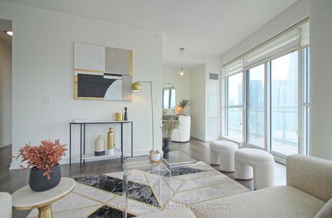 Photo 11 at 2202 - 89 Dunfield Avenue, Mount Pleasant West, Toronto