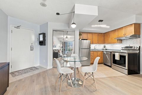 Photo 2 at 1102 - 650 Queens Quay W, Niagara, Toronto