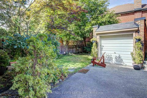 Photo 35 at 194 Lawrence Avenue E, Lawrence Park North, Toronto