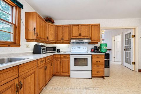 Photo 6 at 17450 Bathurst Street, Rural King, King