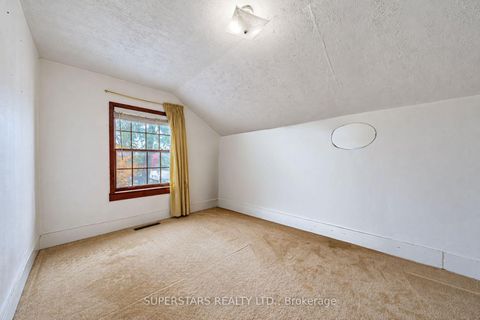 Photo 16 at 17450 Bathurst Street, Rural King, King