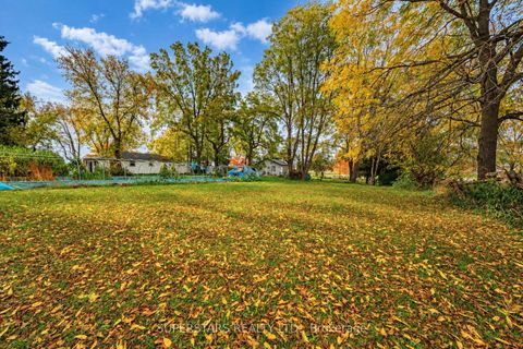 Photo 25 at 17450 Bathurst Street, Rural King, King