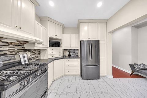Photo 9 at 592A Danforth Road, Birchmount, Toronto