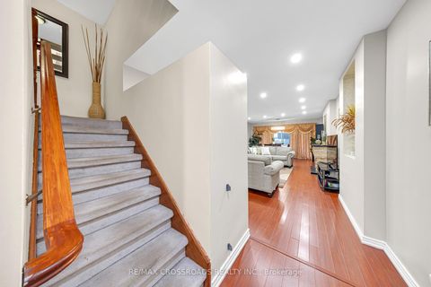 Photo 10 at 592A Danforth Road, Birchmount, Toronto