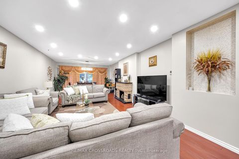 Photo 12 at 592A Danforth Road, Birchmount, Toronto