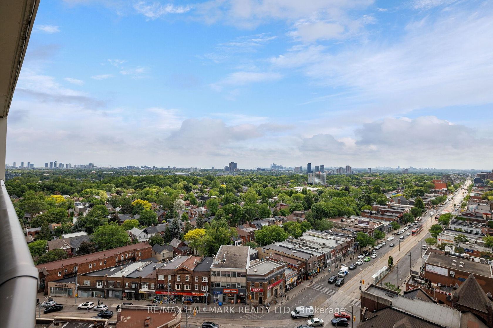 1401 - 530 St Clair Avenue W, Cedarvale, Toronto 