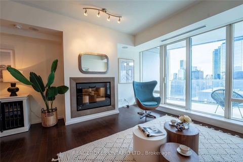 Photo 3 at 3307 - 180 University Avenue, Bay Street Corridor, Toronto