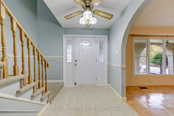 Photo 4 at 15 Newton Road, Brampton North, Brampton