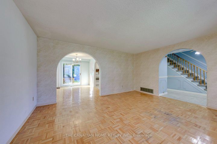 Photo 7 at 15 Newton Road, Brampton North, Brampton