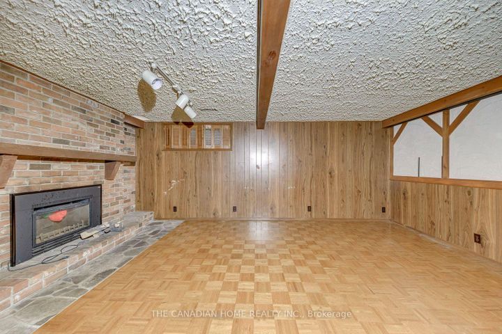 Photo 31 at 15 Newton Road, Brampton North, Brampton